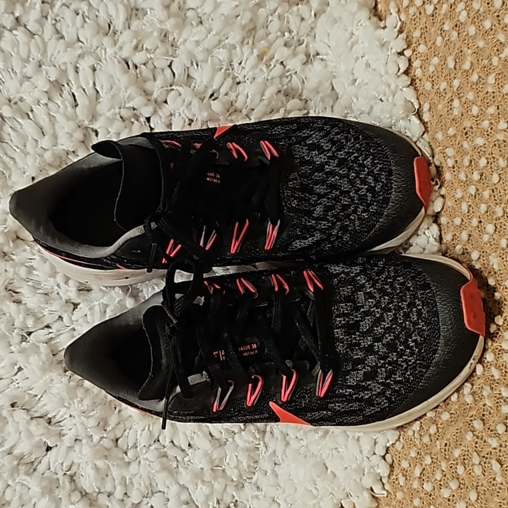 Nike Air Zoom Sneakers
